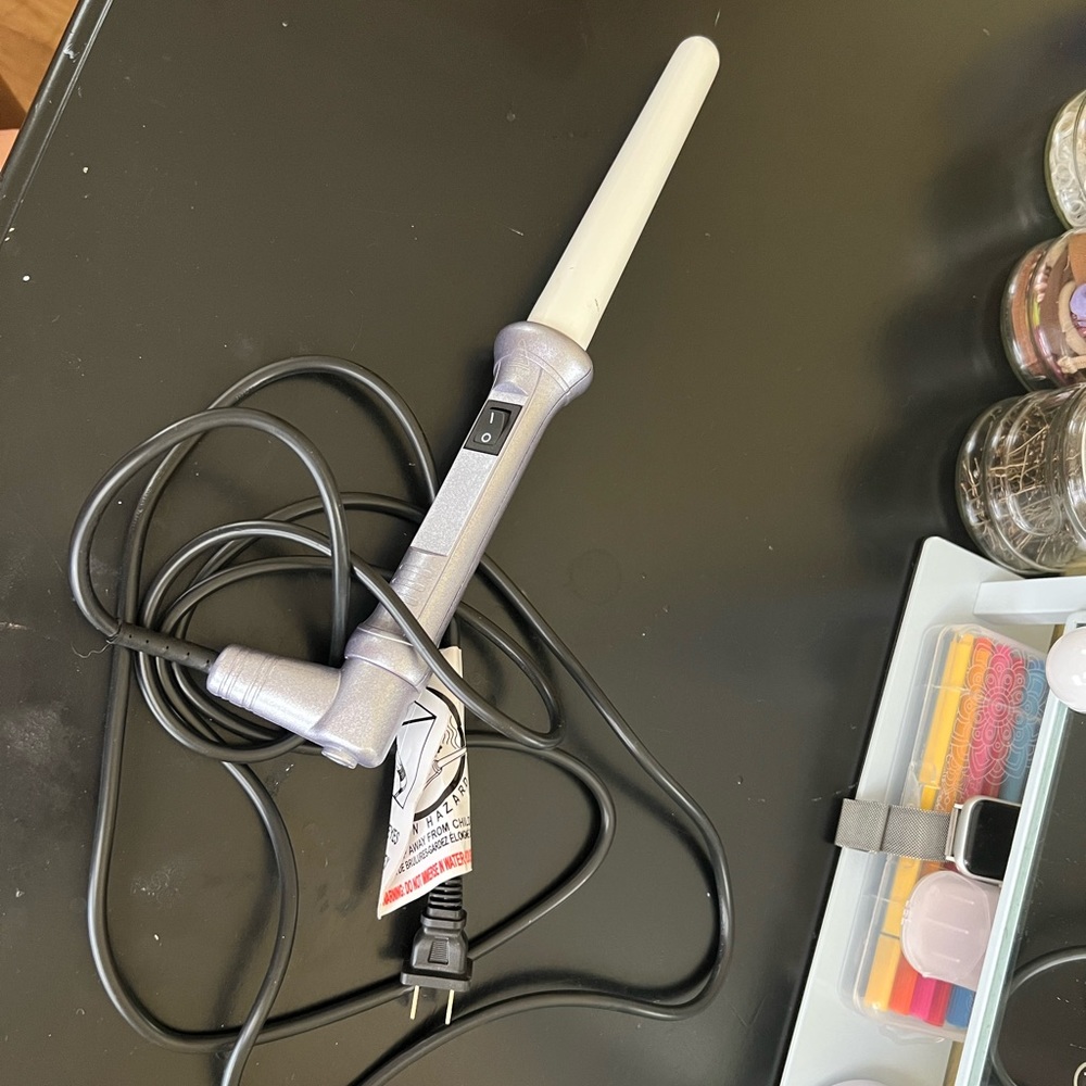 Hair wand hot tool